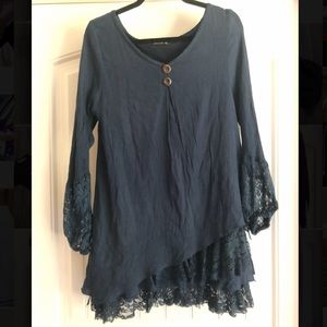 Lang sleeve lace navy blue dress top